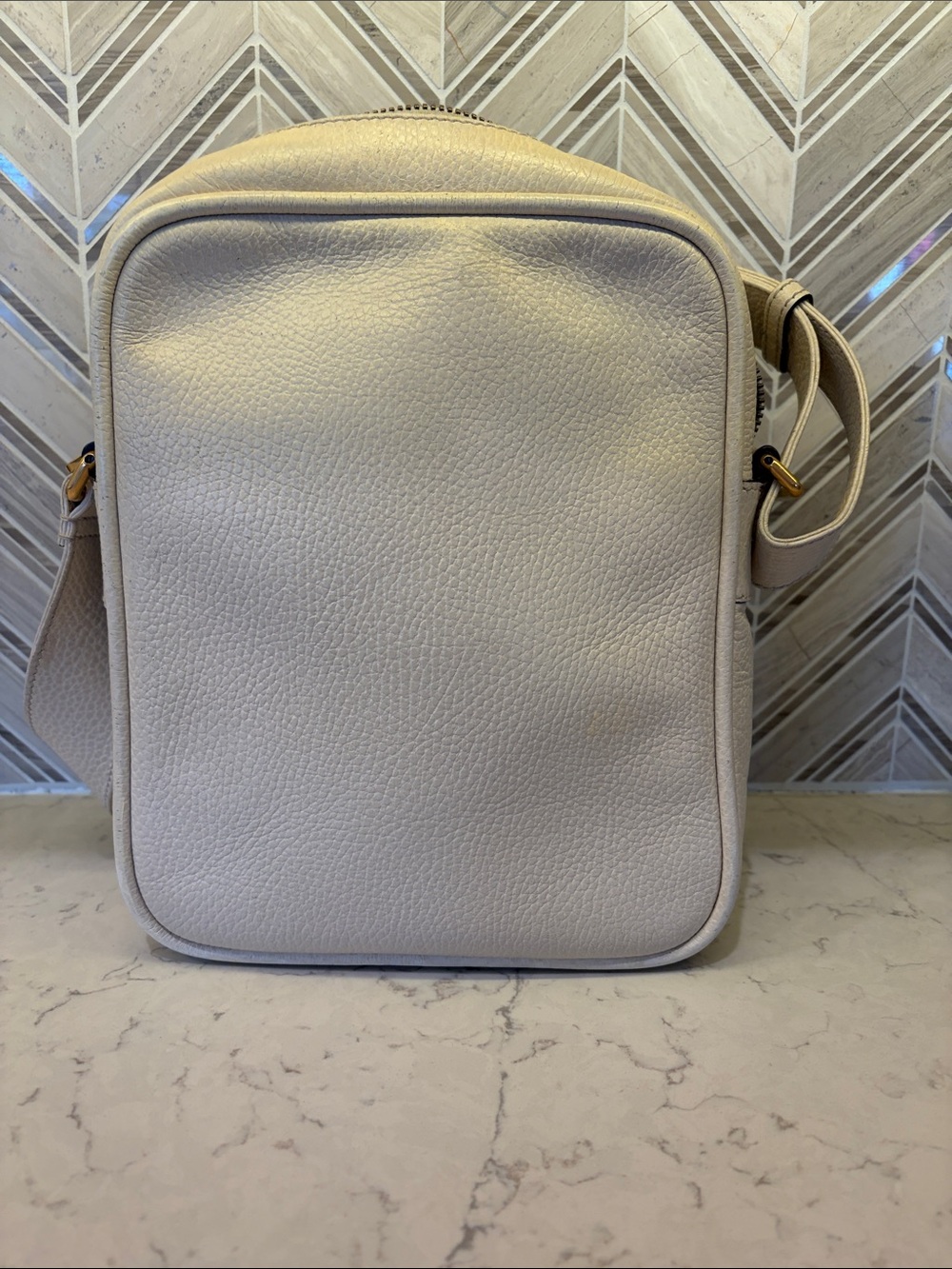 Gucci Cream Leather Crossbody with Green and Red Web Stripe - Picture 2 of 4